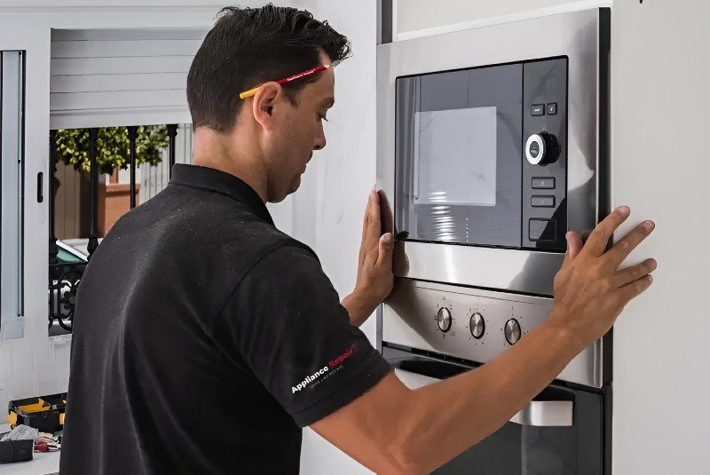 Buld-in Microwave Repair in Medley